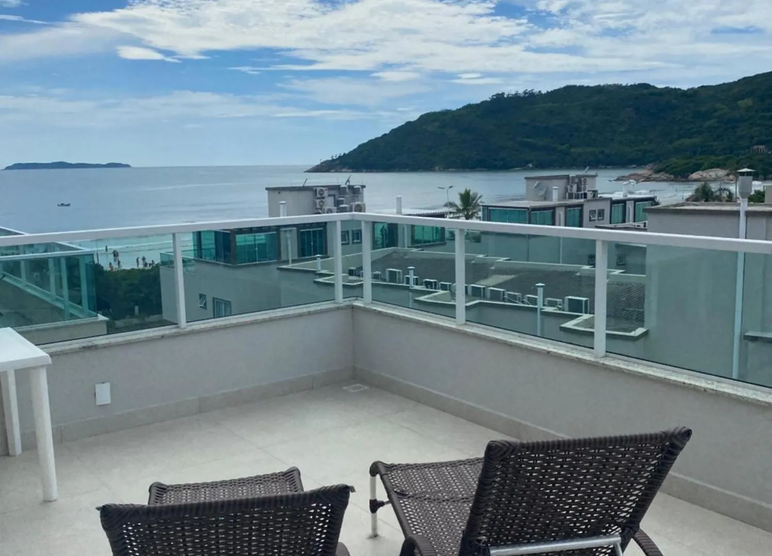 Apartment Cobertura Em Canto Grande- Bombinhas Sc A 30 Metros Da Praia Com Vista Para O Mar Brazil